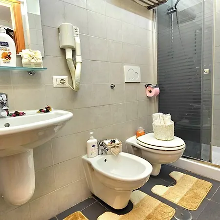 Luxury By A Casa Simpatia - Free Parking Minimum 3 Nights -on Request In Advance Roma