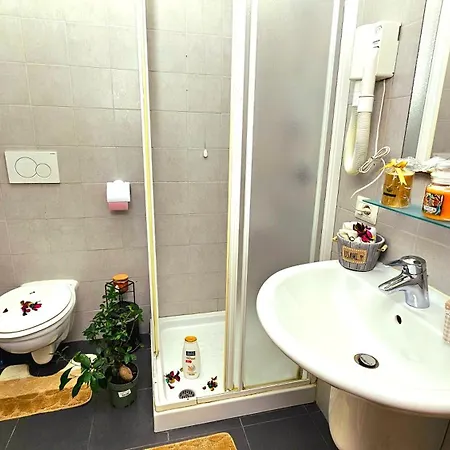 Pensión Luxury By A Casa Simpatia - Free Parking Minimum 3 Nights -on Request In Advance Roma