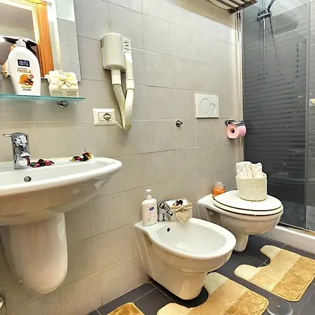 Pensión Luxury By A Casa Simpatia - Free Parking Minimum 3 Nights -on Request In Advance